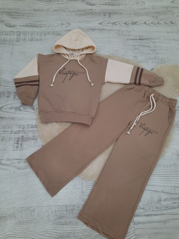 KAPŞONLU KIZ ÇOCUK TAKIMI